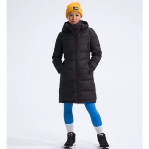 Northface  Women's Metropolis Parka Size Small Black